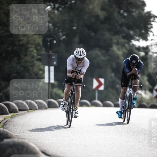 21.06.2026 - 29. Vierlanden-Triathlon H.Heesch http://msf.ph/oto/9855418 21.06.2026 08:52:42 Radfahren 154, 184 meine-sportfotos.de