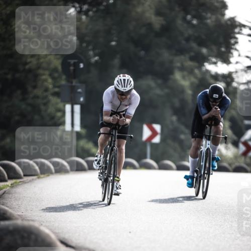 21.06.2026 - 29. Vierlanden-Triathlon H.Heesch http://msf.ph/oto/9855419 21.06.2026 08:52:42 Radfahren 154, 184 meine-sportfotos.de
