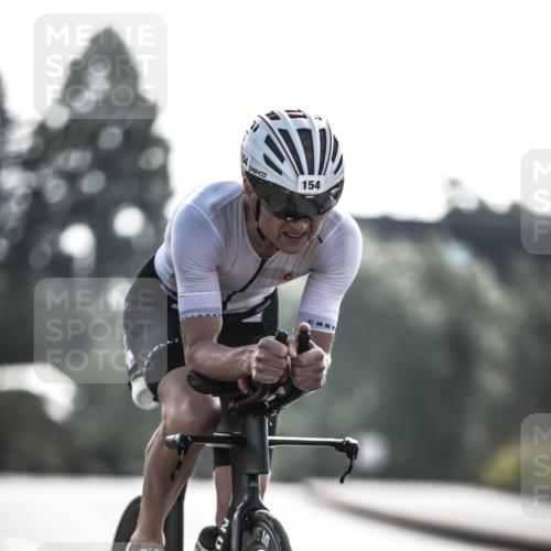 21.06.2026 - 29. Vierlanden-Triathlon H.Heesch http://msf.ph/oto/9855428 21.06.2026 08:52:43 Radfahren 154, 184 meine-sportfotos.de