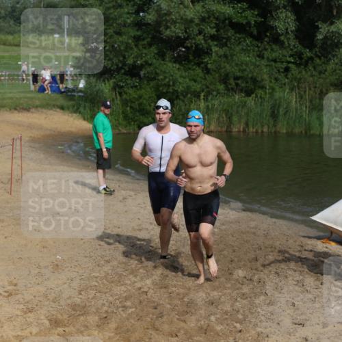 21.06.2026 - 29. Vierlanden-Triathlon Andreas Tolksdorf http://msf.ph/oto/9855429 21.06.2026 08:52:13 Schwimmen 5, 33, 58, 171, 181 meine-sportfotos.de