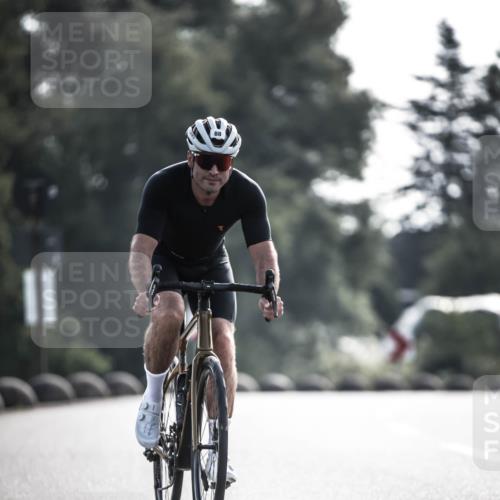 21.06.2026 - 29. Vierlanden-Triathlon H.Heesch http://msf.ph/oto/9855487 21.06.2026 08:53:32 Radfahren 88 meine-sportfotos.de