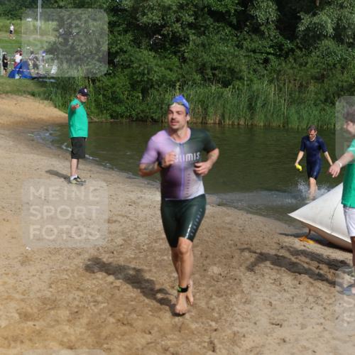 21.06.2026 - 29. Vierlanden-Triathlon Andreas Tolksdorf http://msf.ph/oto/9855494 21.06.2026 08:52:38 Schwimmen 22, 98, 167, 195 meine-sportfotos.de