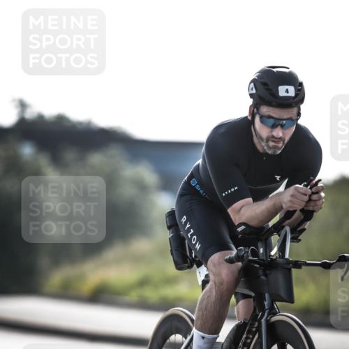 21.06.2026 - 29. Vierlanden-Triathlon H.Heesch http://msf.ph/oto/9855524 21.06.2026 08:53:47 Radfahren 4, 29, 112 meine-sportfotos.de