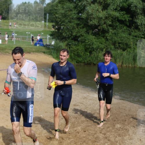 21.06.2026 - 29. Vierlanden-Triathlon Andreas Tolksdorf http://msf.ph/oto/9855527 21.06.2026 08:52:45 Schwimmen 22, 98, 195 meine-sportfotos.de