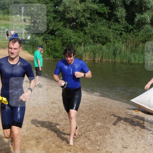 21.06.2026 - 29. Vierlanden-Triathlon Andreas Tolksdorf http://msf.ph/oto/9855533 21.06.2026 08:52:46 Schwimmen 22, 98, 195 meine-sportfotos.de