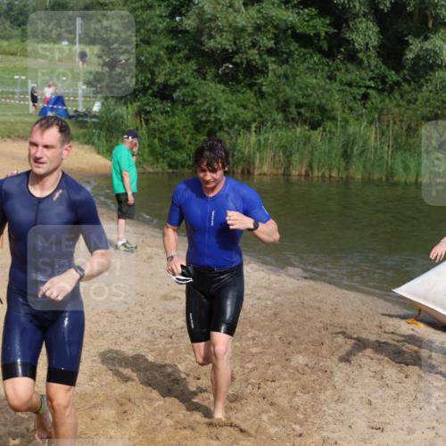 21.06.2026 - 29. Vierlanden-Triathlon Andreas Tolksdorf http://msf.ph/oto/9855536 21.06.2026 08:52:46 Schwimmen 22, 98, 195 meine-sportfotos.de