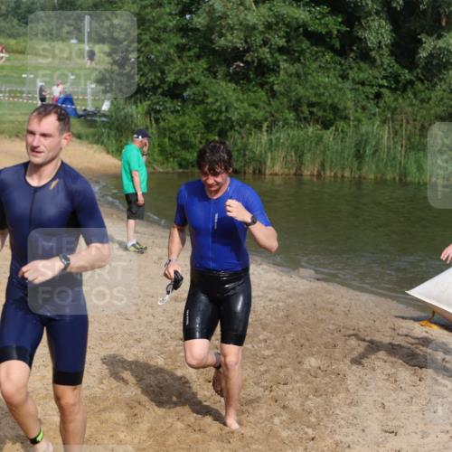 21.06.2026 - 29. Vierlanden-Triathlon Andreas Tolksdorf http://msf.ph/oto/9855539 21.06.2026 08:52:46 Schwimmen 22, 98, 195 meine-sportfotos.de
