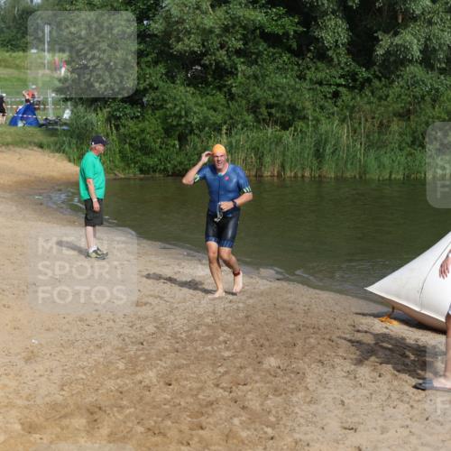 21.06.2026 - 29. Vierlanden-Triathlon Andreas Tolksdorf http://msf.ph/oto/9855559 21.06.2026 08:53:06 Schwimmen 200, 205 meine-sportfotos.de