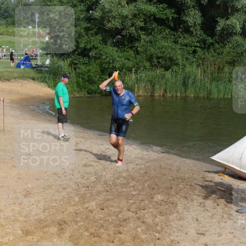 21.06.2026 - 29. Vierlanden-Triathlon Andreas Tolksdorf http://msf.ph/oto/9855578 21.06.2026 08:53:06 Schwimmen 200, 205 meine-sportfotos.de