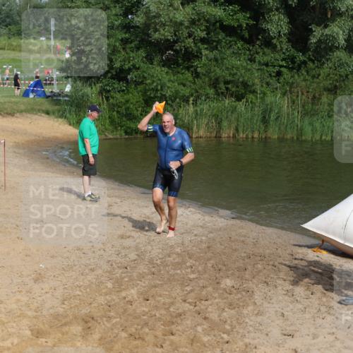 21.06.2026 - 29. Vierlanden-Triathlon Andreas Tolksdorf http://msf.ph/oto/9855580 21.06.2026 08:53:06 Schwimmen 200, 205 meine-sportfotos.de