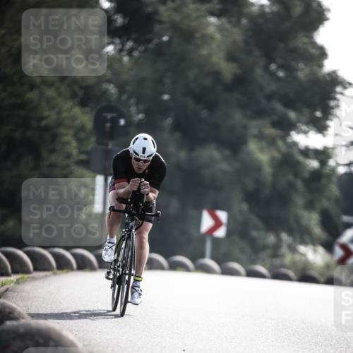 21.06.2026 - 29. Vierlanden-Triathlon H.Heesch http://msf.ph/oto/9855590 21.06.2026 08:54:25 Radfahren 173, 219 meine-sportfotos.de