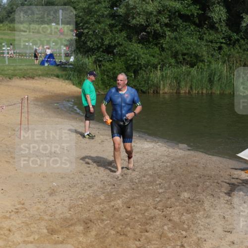 21.06.2026 - 29. Vierlanden-Triathlon Andreas Tolksdorf http://msf.ph/oto/9855600 21.06.2026 08:53:07 Schwimmen 200, 205 meine-sportfotos.de