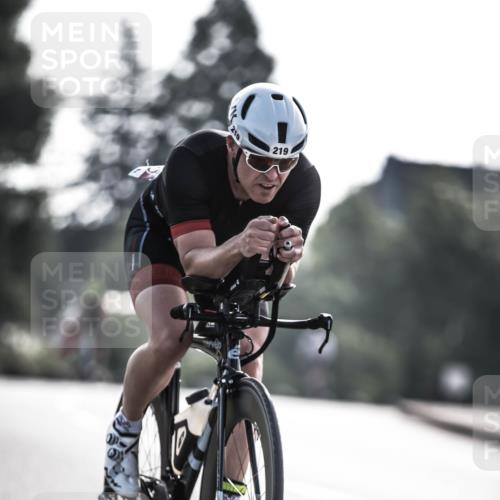 21.06.2026 - 29. Vierlanden-Triathlon H.Heesch http://msf.ph/oto/9855614 21.06.2026 08:54:26 Radfahren 173, 219 meine-sportfotos.de