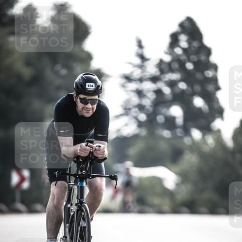 21.06.2026 - 29. Vierlanden-Triathlon H.Heesch http://msf.ph/oto/9855679 21.06.2026 08:54:56 Radfahren 34, 39, 84, 104 meine-sportfotos.de