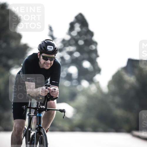 21.06.2026 - 29. Vierlanden-Triathlon H.Heesch http://msf.ph/oto/9855682 21.06.2026 08:54:56 Radfahren 34, 39, 84, 104 meine-sportfotos.de