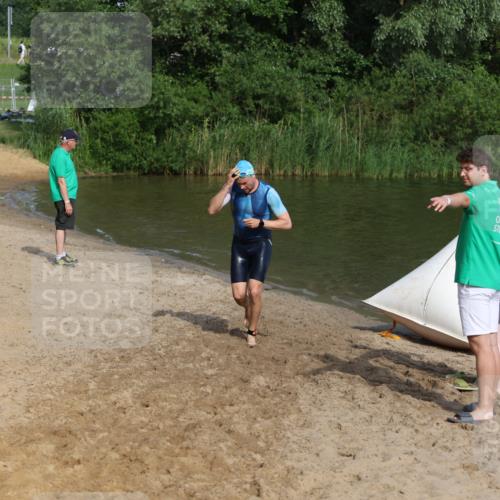 21.06.2026 - 29. Vierlanden-Triathlon Andreas Tolksdorf http://msf.ph/oto/9855686 21.06.2026 08:53:28 Schwimmen 15, 70 meine-sportfotos.de