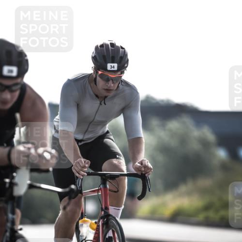 21.06.2026 - 29. Vierlanden-Triathlon H.Heesch http://msf.ph/oto/9855703 21.06.2026 08:55:02 Radfahren 34, 39 meine-sportfotos.de