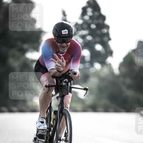 21.06.2026 - 29. Vierlanden-Triathlon H.Heesch http://msf.ph/oto/9855718 21.06.2026 08:55:12 Radfahren 142 meine-sportfotos.de