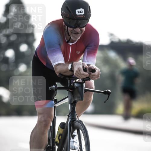21.06.2026 - 29. Vierlanden-Triathlon H.Heesch http://msf.ph/oto/9855724 21.06.2026 08:55:12 Radfahren 142 meine-sportfotos.de