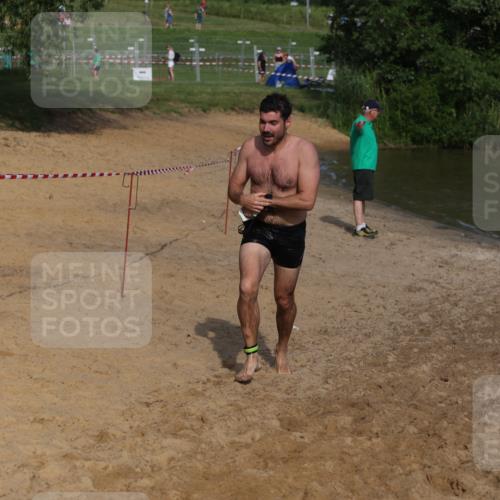21.06.2026 - 29. Vierlanden-Triathlon Andreas Tolksdorf http://msf.ph/oto/9855730 21.06.2026 08:53:37 Schwimmen 15, 124 meine-sportfotos.de