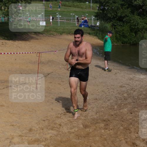 21.06.2026 - 29. Vierlanden-Triathlon Andreas Tolksdorf http://msf.ph/oto/9855733 21.06.2026 08:53:37 Schwimmen 15, 124 meine-sportfotos.de