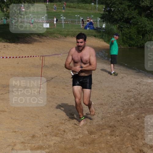 21.06.2026 - 29. Vierlanden-Triathlon Andreas Tolksdorf http://msf.ph/oto/9855734 21.06.2026 08:53:37 Schwimmen 15, 124 meine-sportfotos.de