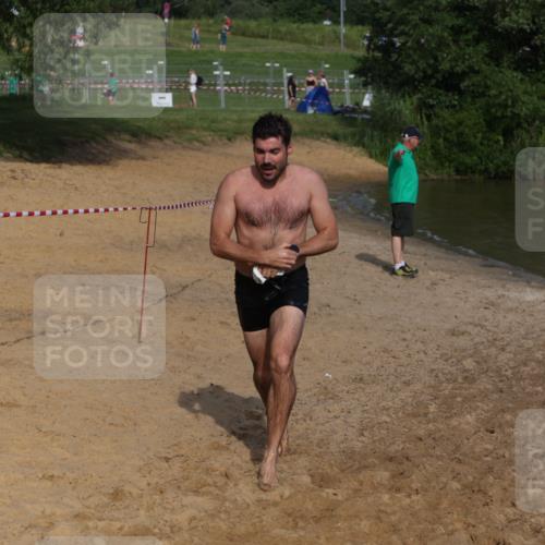 21.06.2026 - 29. Vierlanden-Triathlon Andreas Tolksdorf http://msf.ph/oto/9855740 21.06.2026 08:53:37 Schwimmen 15, 124 meine-sportfotos.de