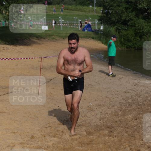 21.06.2026 - 29. Vierlanden-Triathlon Andreas Tolksdorf http://msf.ph/oto/9855743 21.06.2026 08:53:37 Schwimmen 15, 124 meine-sportfotos.de