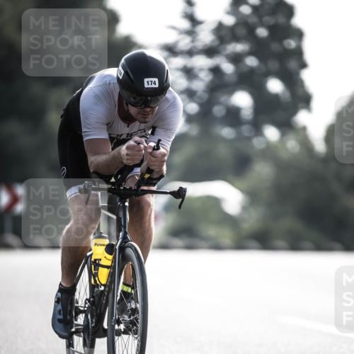 21.06.2026 - 29. Vierlanden-Triathlon H.Heesch http://msf.ph/oto/9855745 21.06.2026 08:55:37 Radfahren 165, 174 meine-sportfotos.de