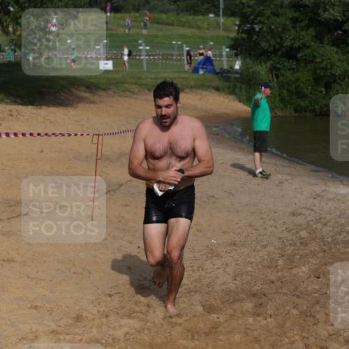 21.06.2026 - 29. Vierlanden-Triathlon Andreas Tolksdorf http://msf.ph/oto/9855746 21.06.2026 08:53:37 Schwimmen 15, 124 meine-sportfotos.de
