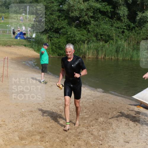 21.06.2026 - 29. Vierlanden-Triathlon Andreas Tolksdorf http://msf.ph/oto/9855771 21.06.2026 08:53:46 Schwimmen 122, 124, 126 meine-sportfotos.de