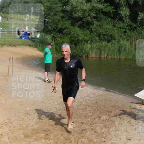 21.06.2026 - 29. Vierlanden-Triathlon Andreas Tolksdorf http://msf.ph/oto/9855779 21.06.2026 08:53:46 Schwimmen 122, 124, 126 meine-sportfotos.de