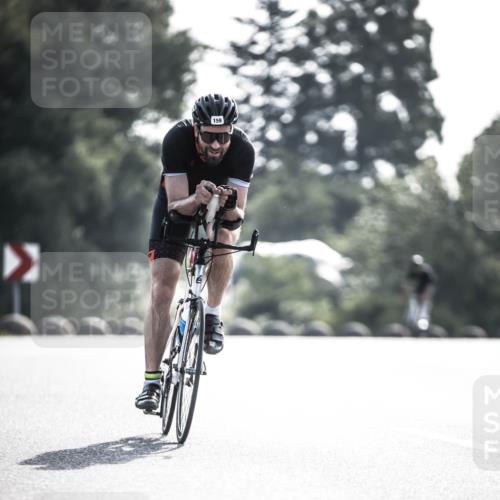21.06.2026 - 29. Vierlanden-Triathlon H.Heesch http://msf.ph/oto/9855787 21.06.2026 08:55:48 Radfahren 159 meine-sportfotos.de