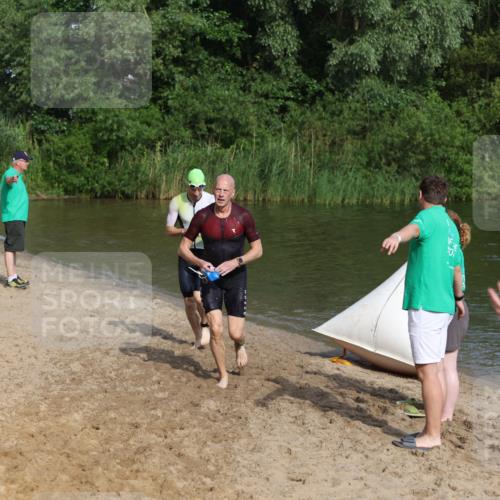 21.06.2026 - 29. Vierlanden-Triathlon Andreas Tolksdorf http://msf.ph/oto/9855800 21.06.2026 08:53:50 Schwimmen 122, 124, 126, 146, 176 meine-sportfotos.de