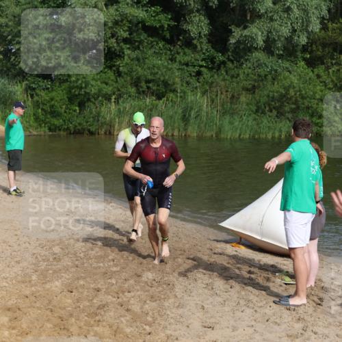 21.06.2026 - 29. Vierlanden-Triathlon Andreas Tolksdorf http://msf.ph/oto/9855804 21.06.2026 08:53:50 Schwimmen 122, 124, 126, 146, 176 meine-sportfotos.de