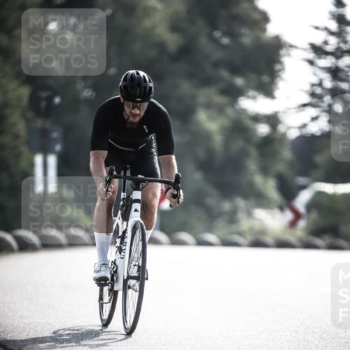 21.06.2026 - 29. Vierlanden-Triathlon H.Heesch http://msf.ph/oto/9855809 21.06.2026 08:55:56 Radfahren 69, 96 meine-sportfotos.de