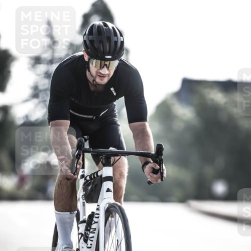 21.06.2026 - 29. Vierlanden-Triathlon H.Heesch http://msf.ph/oto/9855824 21.06.2026 08:55:57 Radfahren 69, 96 meine-sportfotos.de