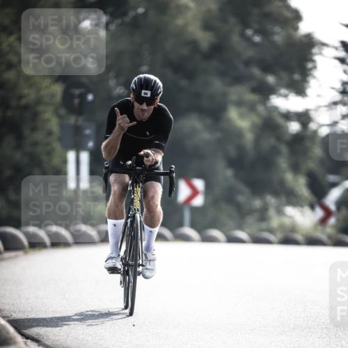 21.06.2026 - 29. Vierlanden-Triathlon H.Heesch http://msf.ph/oto/9855835 21.06.2026 08:56:03 Radfahren 96 meine-sportfotos.de