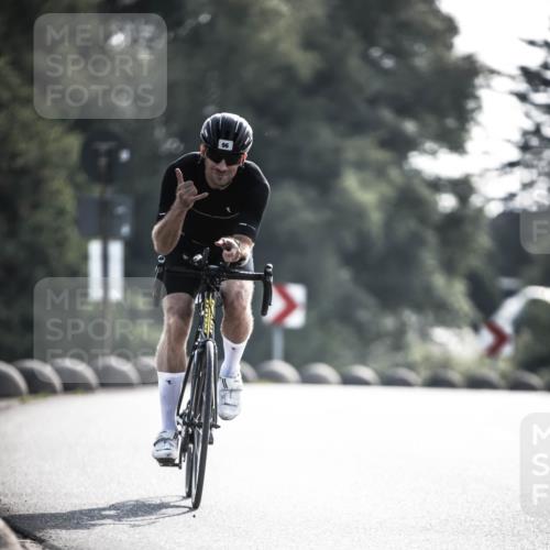 21.06.2026 - 29. Vierlanden-Triathlon H.Heesch http://msf.ph/oto/9855836 21.06.2026 08:56:03 Radfahren 96 meine-sportfotos.de