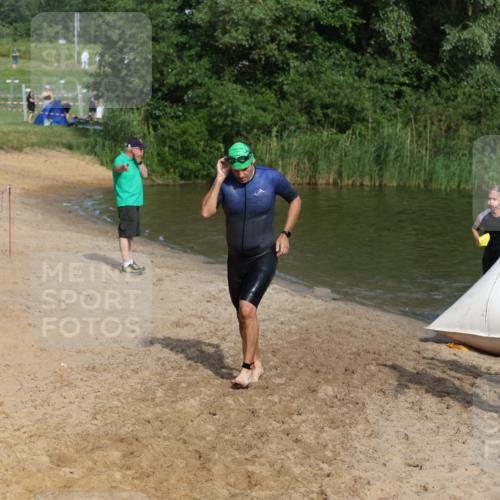 21.06.2026 - 29. Vierlanden-Triathlon Andreas Tolksdorf http://msf.ph/oto/9855882 21.06.2026 08:53:56 Schwimmen 122, 126, 146, 176 meine-sportfotos.de