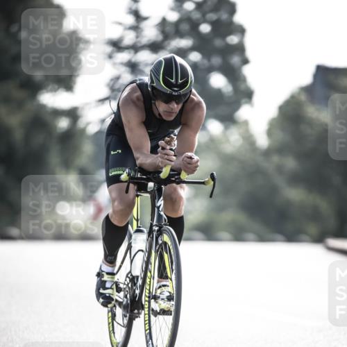 21.06.2026 - 29. Vierlanden-Triathlon H.Heesch http://msf.ph/oto/9855894 21.06.2026 08:56:36 Radfahren 131 meine-sportfotos.de
