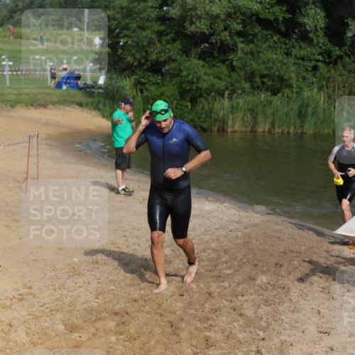 21.06.2026 - 29. Vierlanden-Triathlon Andreas Tolksdorf http://msf.ph/oto/9855900 21.06.2026 08:53:56 Schwimmen 122, 126, 146, 176 meine-sportfotos.de