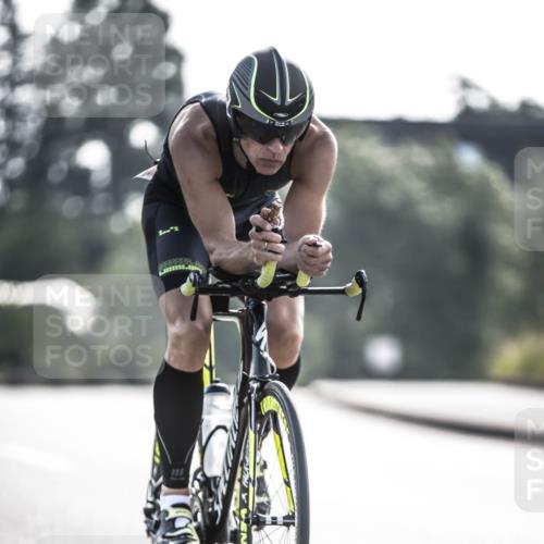 21.06.2026 - 29. Vierlanden-Triathlon H.Heesch http://msf.ph/oto/9855902 21.06.2026 08:56:37 Radfahren 131 meine-sportfotos.de
