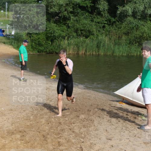 21.06.2026 - 29. Vierlanden-Triathlon Andreas Tolksdorf http://msf.ph/oto/9855919 21.06.2026 08:53:58 Schwimmen 122, 146, 176, 190 meine-sportfotos.de