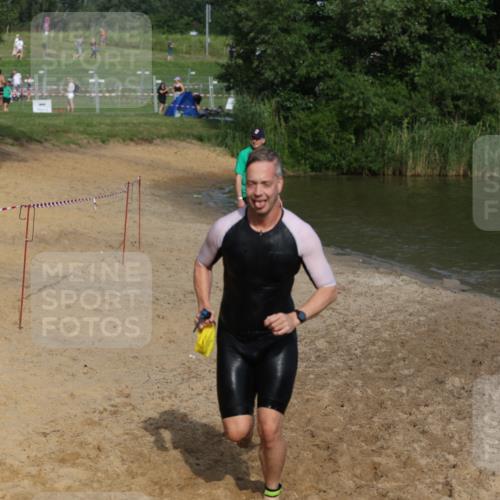 21.06.2026 - 29. Vierlanden-Triathlon Andreas Tolksdorf http://msf.ph/oto/9855952 21.06.2026 08:54:00 Schwimmen 146, 176, 190 meine-sportfotos.de