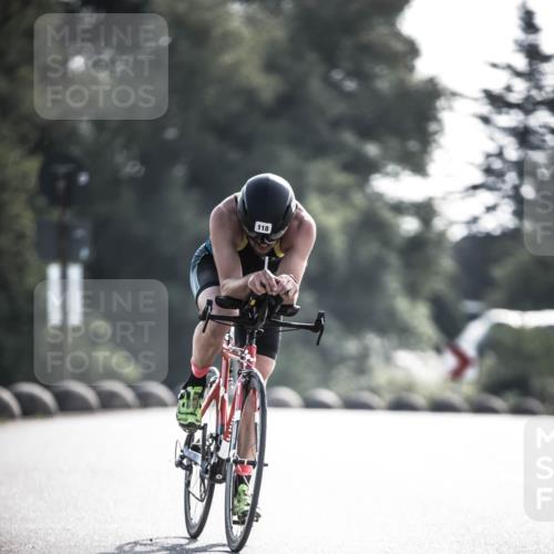 21.06.2026 - 29. Vierlanden-Triathlon H.Heesch http://msf.ph/oto/9855954 21.06.2026 08:57:04 Radfahren 118, 136 meine-sportfotos.de