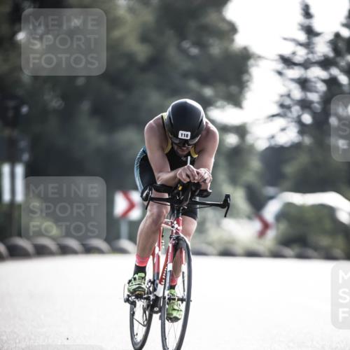 21.06.2026 - 29. Vierlanden-Triathlon H.Heesch http://msf.ph/oto/9855957 21.06.2026 08:57:04 Radfahren 118, 136 meine-sportfotos.de