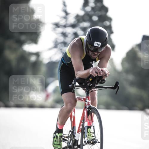21.06.2026 - 29. Vierlanden-Triathlon H.Heesch http://msf.ph/oto/9855964 21.06.2026 08:57:04 Radfahren 118, 136 meine-sportfotos.de