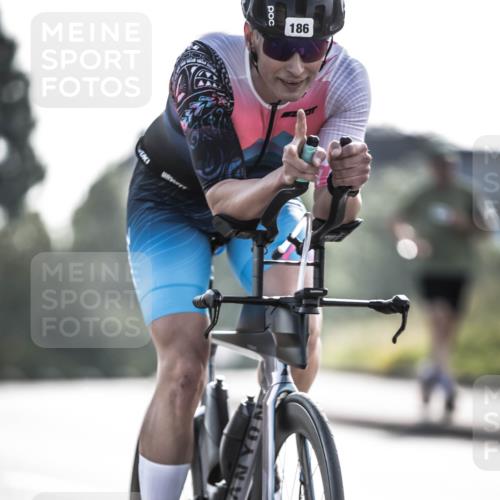 21.06.2026 - 29. Vierlanden-Triathlon H.Heesch http://msf.ph/oto/9855986 21.06.2026 08:57:26 Radfahren 186 meine-sportfotos.de