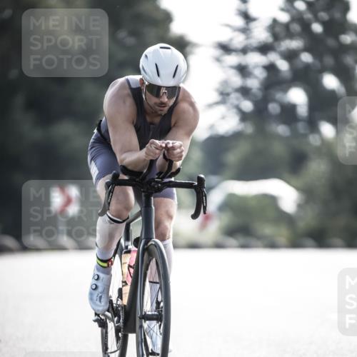 21.06.2026 - 29. Vierlanden-Triathlon H.Heesch http://msf.ph/oto/9855997 21.06.2026 08:57:35 Radfahren 35 meine-sportfotos.de